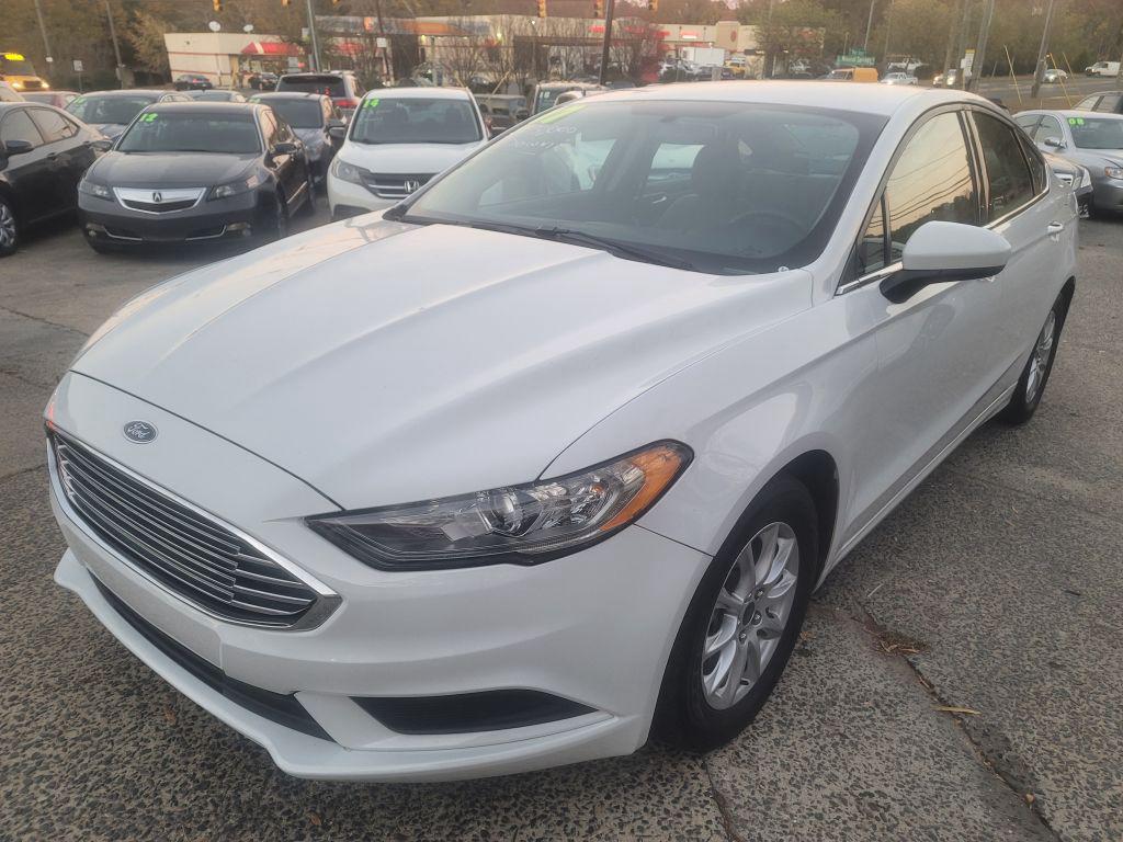 2017 Ford Fusion S's photo