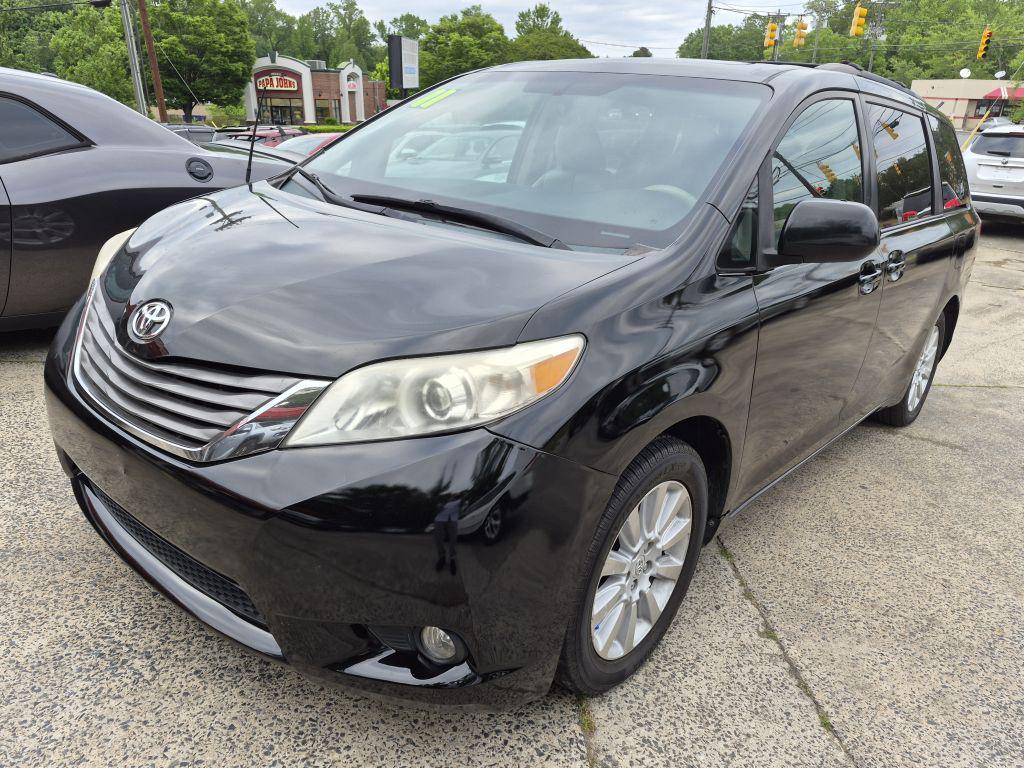 2011 Toyota Sienna XLE